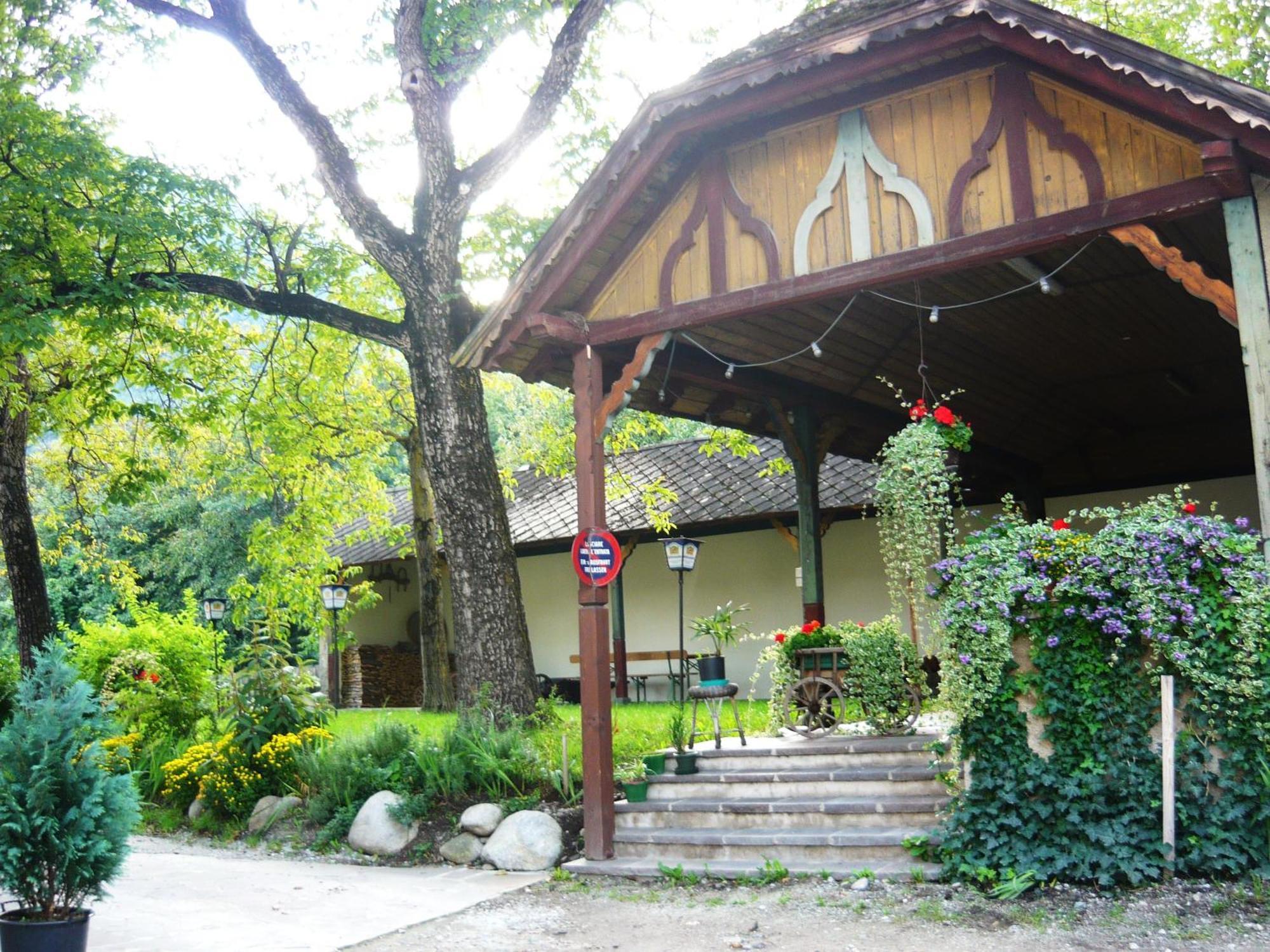 Gasthof Goldenes Lamm Vahrn ภายนอก รูปภาพ