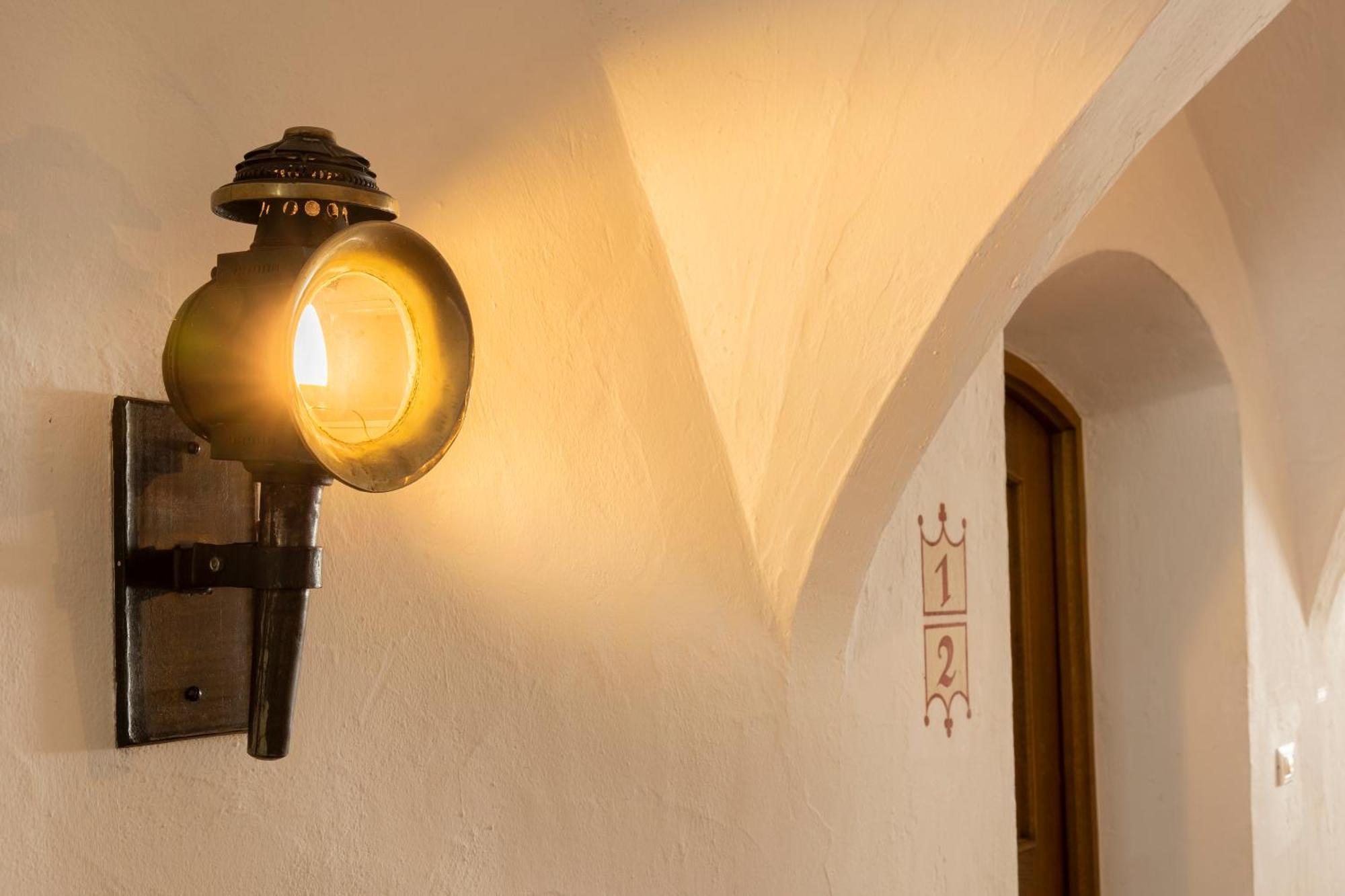 Gasthof Goldenes Lamm Vahrn ภายนอก รูปภาพ